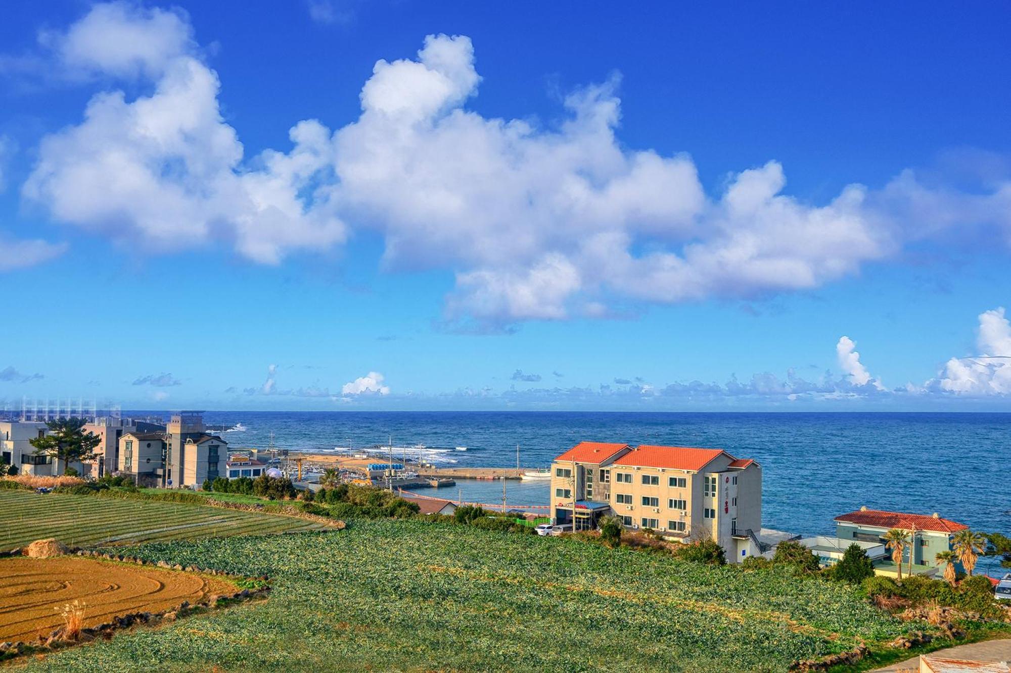 Jeju Resort Exterior photo