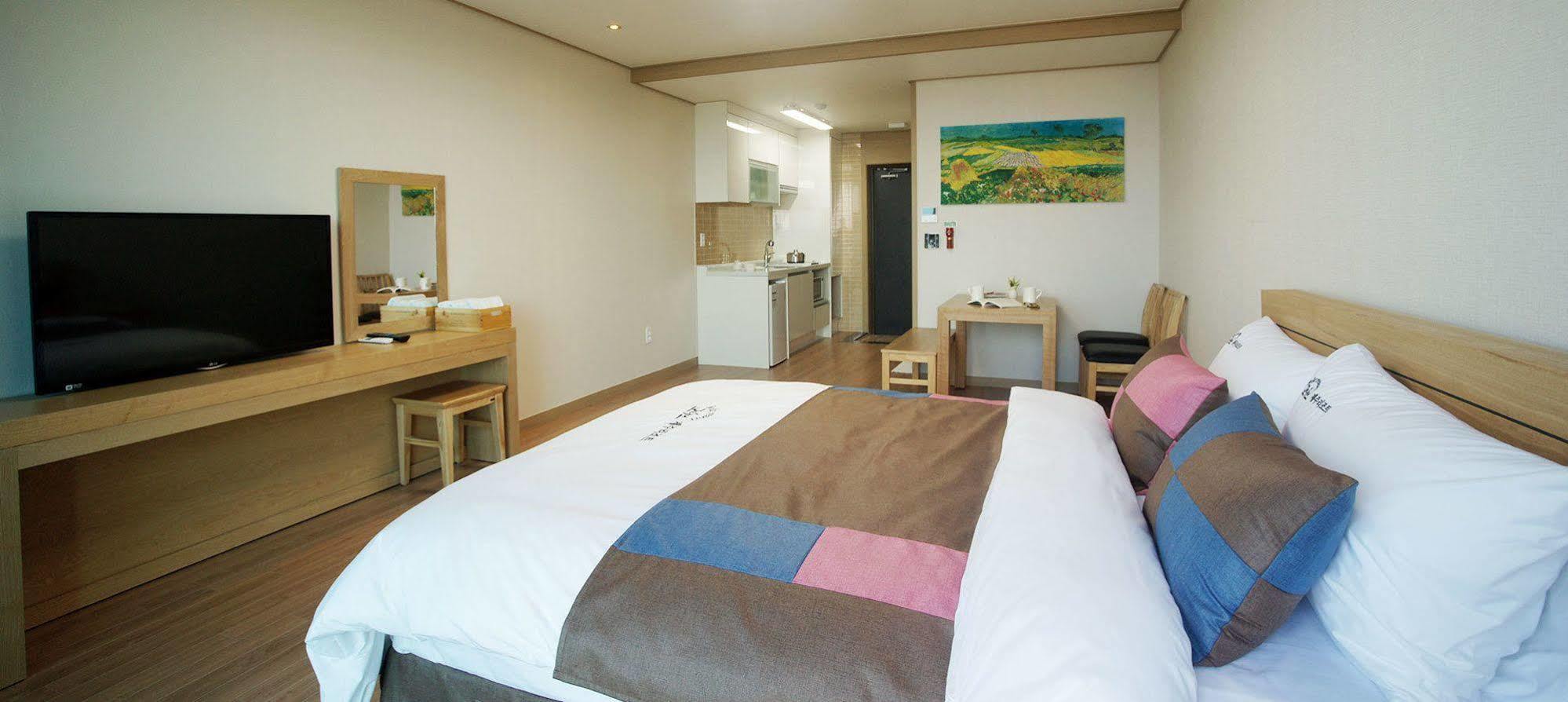 Jeju Resort Exterior photo