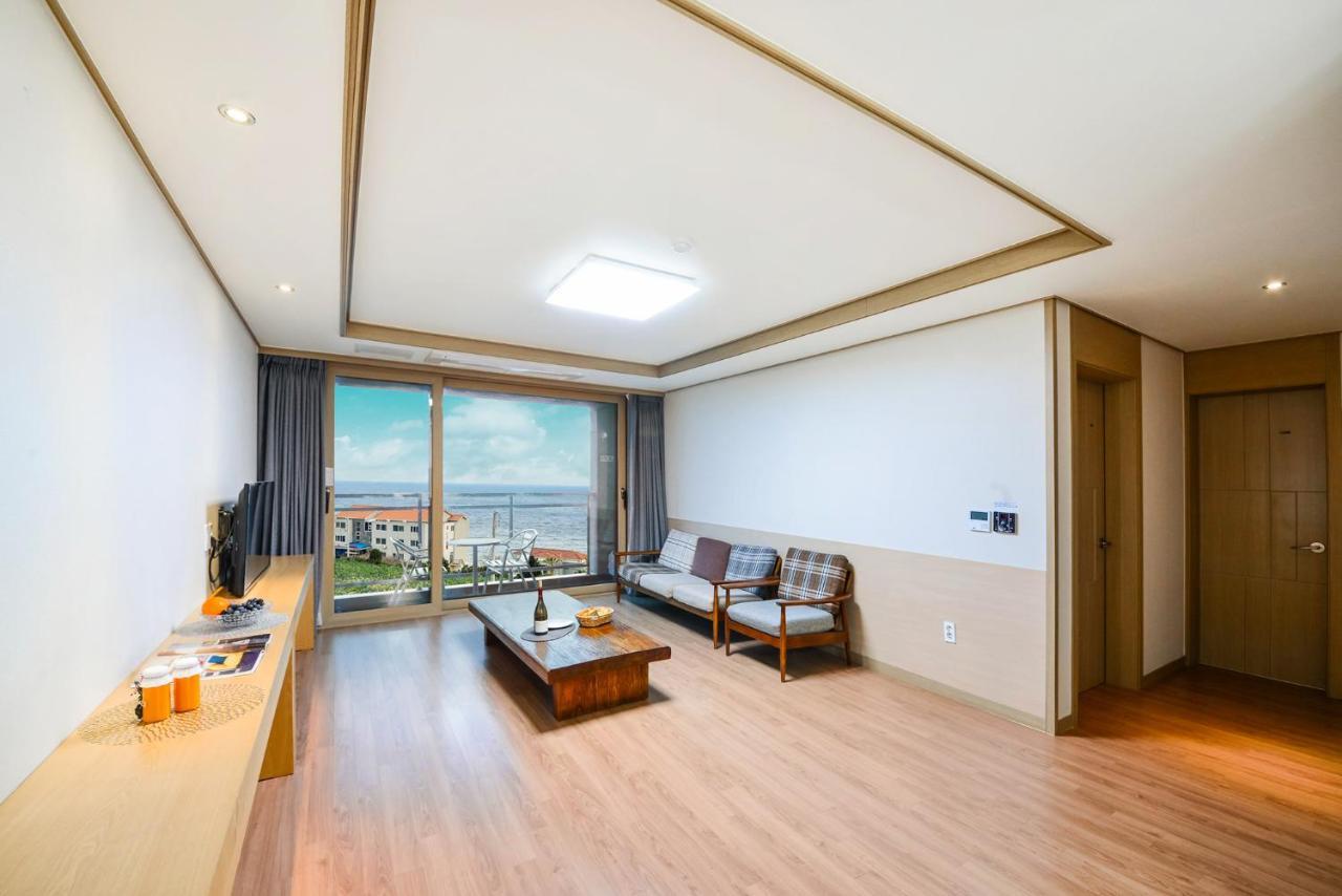 Jeju Resort Exterior photo